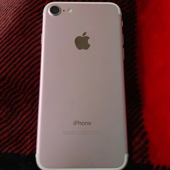 Iphone 7 - Picture 2 of 3